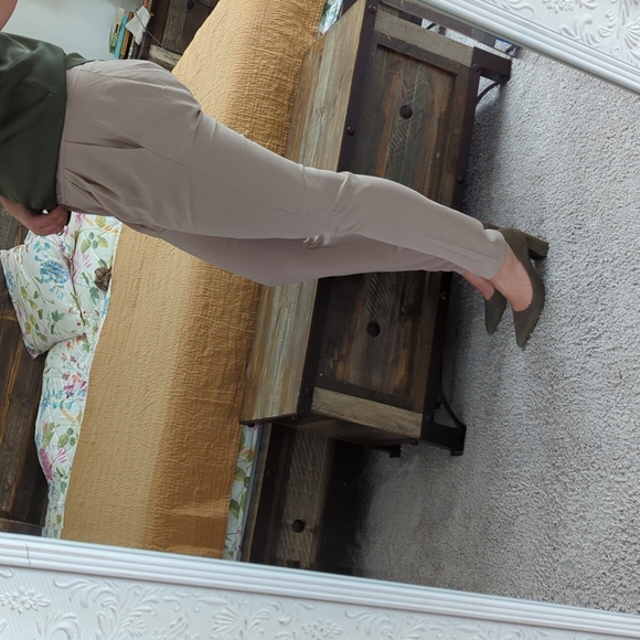 final Sale 🆕🌿DRESS PANTS 🌿 - Picture 5 of 11